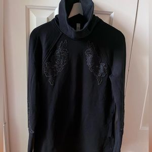 Lululemon Black Embroidered To You Sweatshirt Size 8